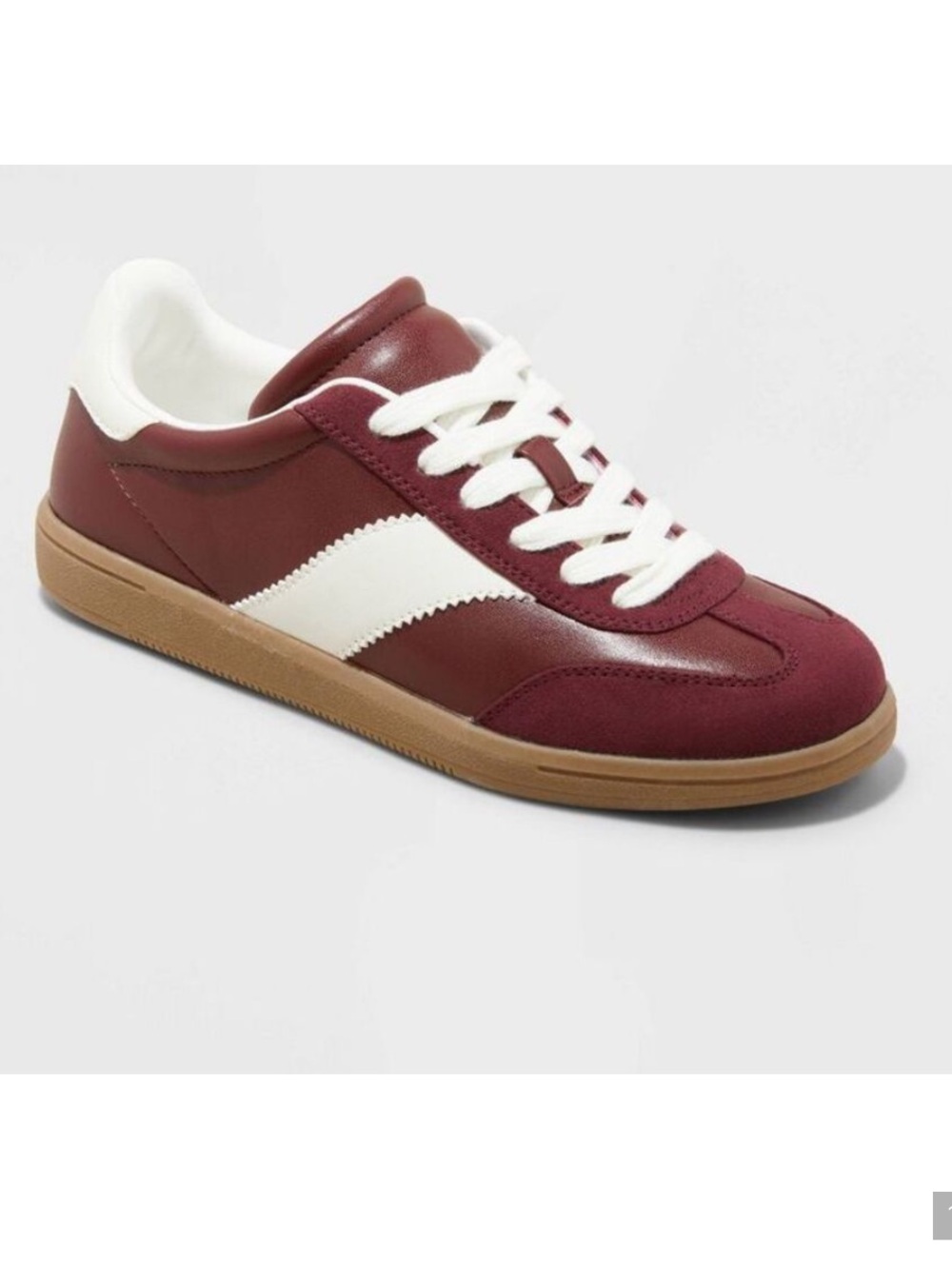 Brand New Universal Thread Lace Up Sneakers